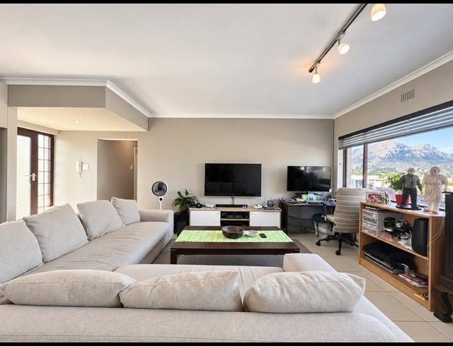 2 BEDROOM APARTMENT FOR SALE IN BEACH ESTATE